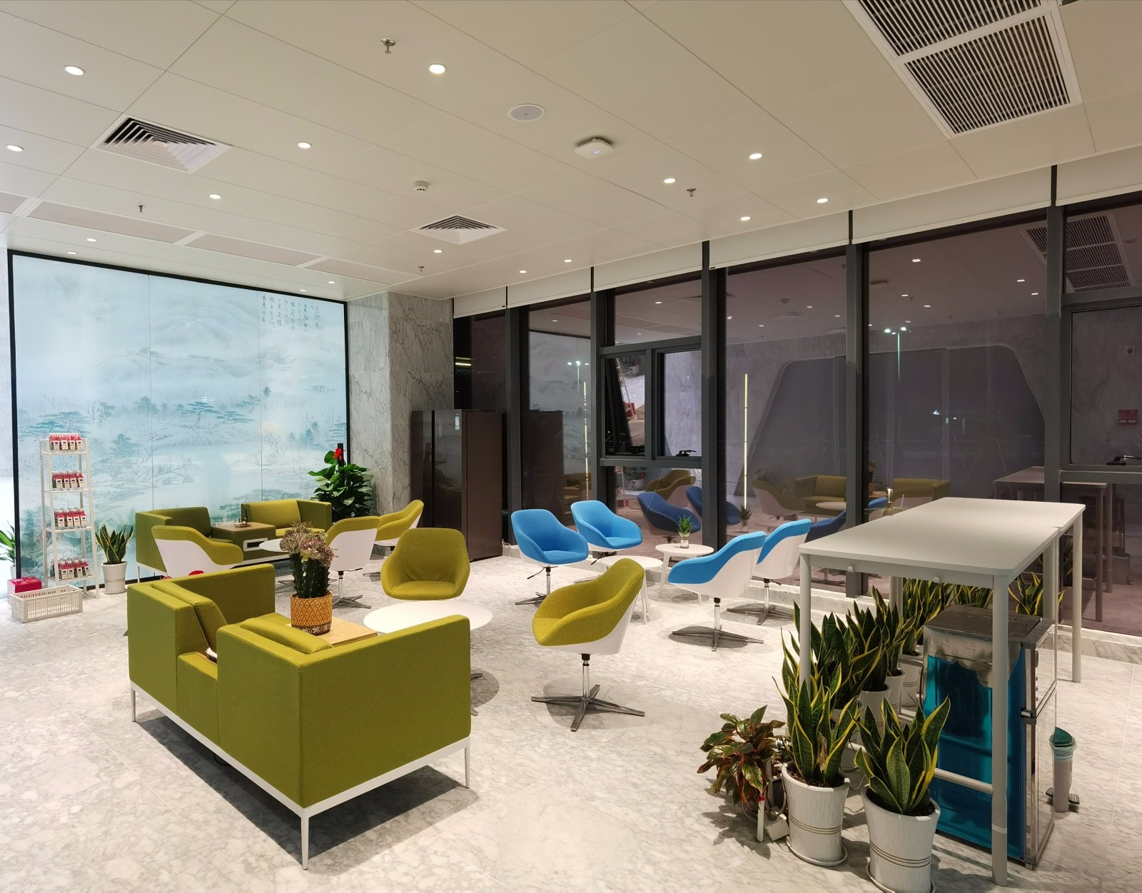 一樓會(huì)客廳